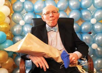 „La mulţi ani, Gheorghe Urschi!”. De ziua de sa naștere, Regele umorului a avut parte de o surpriză emoționantă din partea artiștilor autohtoni | VIDEO