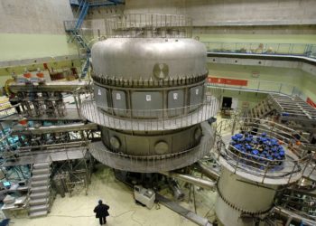 Термоядерный реактор в Китае разогрелся в пять раз сильнее Солнца