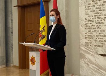 Сначала предупреждение, потом — штраф. МВД будет следить за соблюдением новых мер защиты от COVID-19