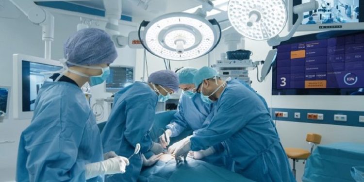 CNAM: 20 de persoane au beneficiat în 2021 de proteze cardiace