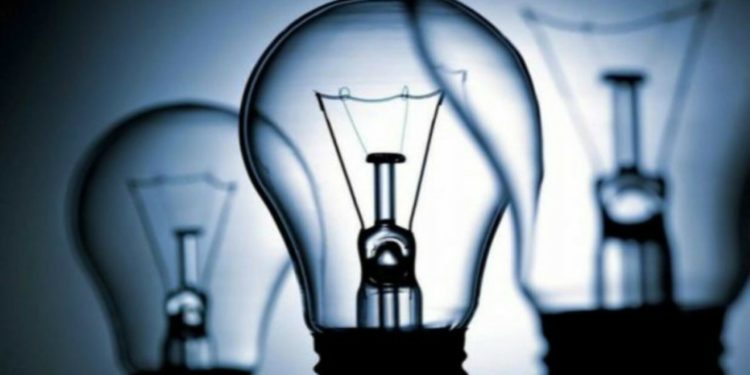 Expert: Majorarea tarifului la energia electrică va genera scumpiri în lanț și 35% din populația Moldovei care deja îndură foame vor sărăci și mai mult | VIDEO