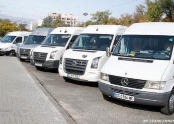 Prima zi de primăvară ar putea veni cu majorări de prețuri la călătoriile interurbane. Intenția îi nemulțumește pe călători: «Din rău mai rău se face» | VIDEO