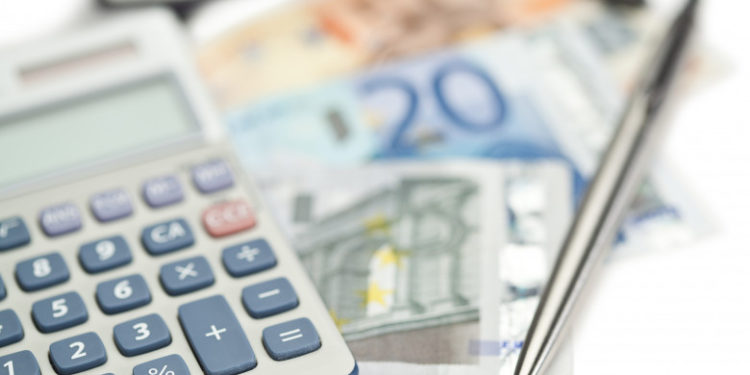 Eurostat: Bulgaria, Letonia și România sunt țările din UE cu cel mai mic salariu minim pe economie