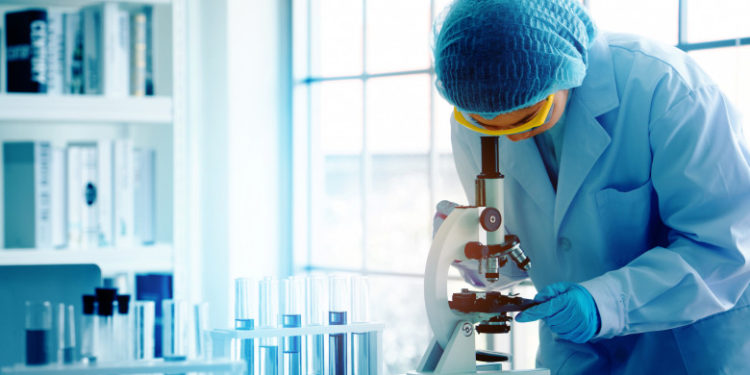 Primele cazuri de Flurona depistate în Ungaria. Pacienții sunt tineri sub 30 de ani