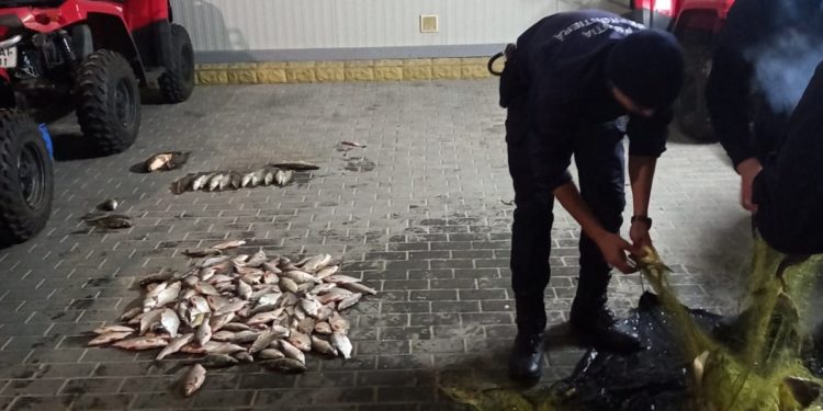 Un cetățean ucrainean, depistat la pescuit ilicit în apele râului Nistru