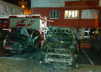 Incendiu, în capitală: Trei mașini au fost distruse