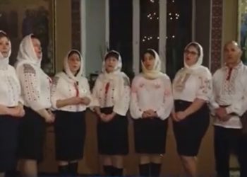 „Primiți colindătorii?”. În satul Brăviceni, raionul Orhei, tradițiile de Crăciun sunt păstrate cu sfințenie | VIDEO