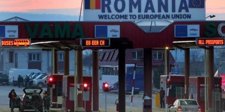 Moldovenii nevaccinați care merg în România vor sta mai puțin în carantină. Autoritățile române au adoptat noi decizii