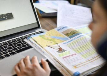 Муниципальный советник Руслан Вербицкий обжаловал в суде решение НЧКОЗ и требует отменить онлайн-обучение | VIDEO