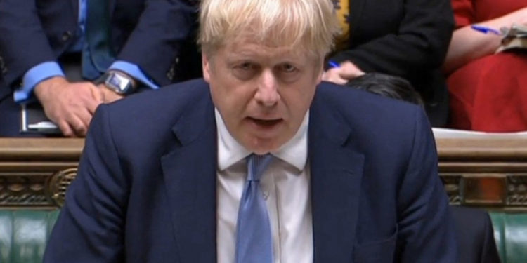 Boris Johnson și-a cerut scuze în Parlament pentru petrecerile cu alcool din lockdown, dar refuză să demisioneze
