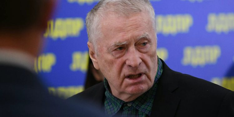 Российского депутата Владимира Жириновского госпитализировали в тяжелом состоянии