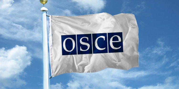 Autoritățile anunță că evacuarea Misiunii OSCE din Ucraina are loc printr-un convoi de 80 de automobile cu însemnele organizației: convoiul va intra în Moldova prin Ocnița