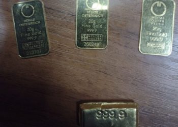 Водитель микроавтобуса Молдова — Ирландия пытался незаконно вывезти слитки золота | VIDEO