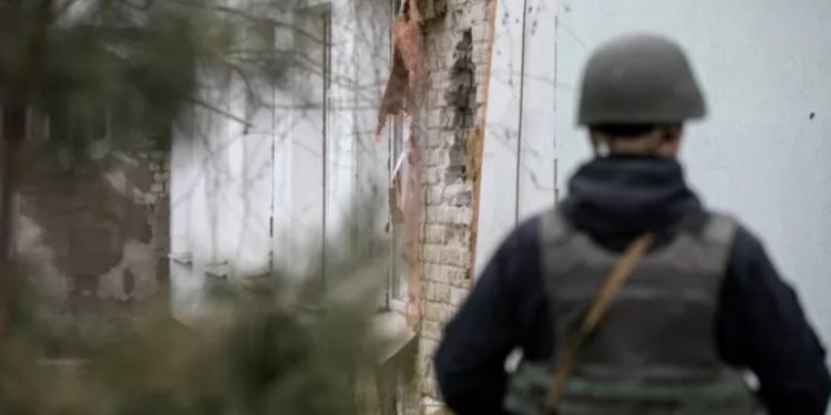 Власти самопровозглашённых ДНР и ЛНР заявили, что эвакуируют население в Россию