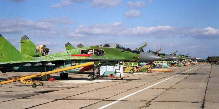 Circa 2 km de fir electric, furate de pe teritoriul Aeroportului Internațional Mărculești