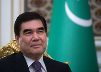 Президент Туркменистана заявил о намерении уступить свой пост молодому руководителю