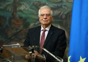 Боррель подтвердил, что меры против Путина и Лаврова будут среди санкций