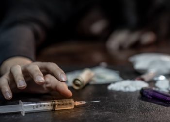 În Moldova crește numărul copiilor și adolescenților dependenți de droguri: Mărturii șocante făcute de foști consumatori, dar și specialiști din domeniul sănătății | VIDEO