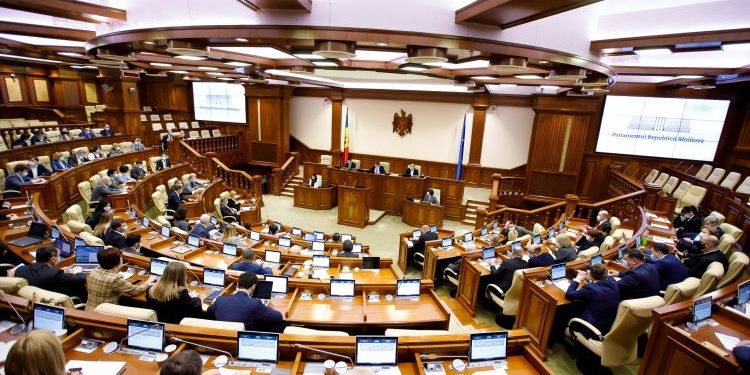 В Молдове ввели режим ЧП на 60 дней