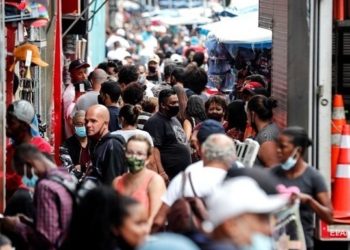 В мире число COVID-случаев достигает 405 млн