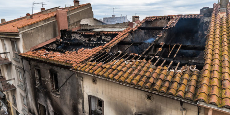 Cel puțin 7 oameni, printre care doi copii, au murit într-o explozie în sud-vestul Franței | FOTO