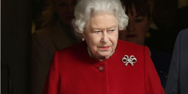 Regina Elisabeta a II-a are COVID-19