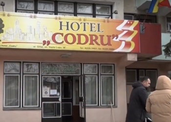 «Un mare mulțumesc poporului din Moldova»: Zeci de ucraineni cazați la hotelul ”Codru” în municipiul Orhei sunt recunoscători pentru primirea călduroasă | VIDEO