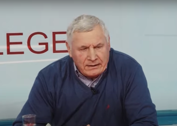 Expert: Acțiunile de arest în izolator pentru cinci foşti deputaţi pot fi numite showuri televizate, cu scopul de a lovi în imaginea Partidului ”ȘOR” | VIDEO