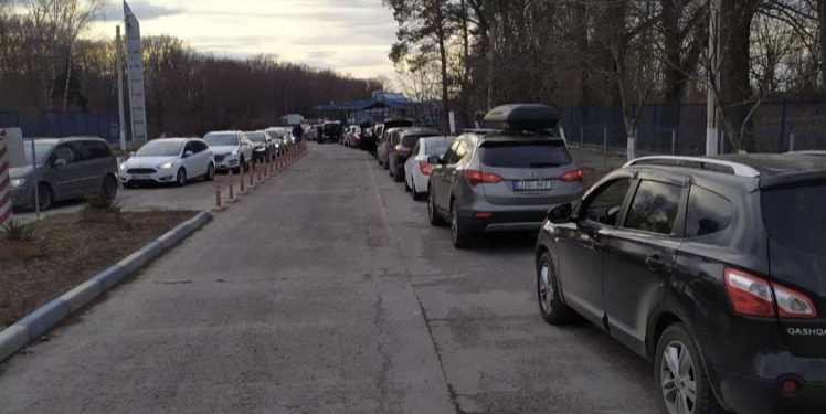 Trafic intensiv la vama la Criva–Mămăliga! Se înregistrează un flux mare de transport pe ambele direcții de deplasare