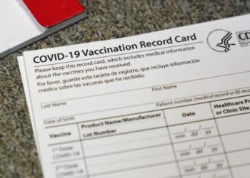 Certificatele false Covid din Moldova au ajuns și în SUA. Două colete, confiscate de autoritățile din Chicago | VIDEO