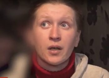 Trei copii au rămas orfani după ce mama le-a ars de vie în propria casă. Unde se adăpostesc cu toții și cum reușesc să înfrunte greutățile, la emisiunea „Oameni pentru Oameni” | VIDEO