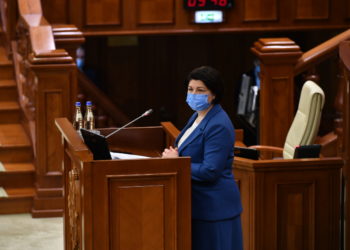 Noi decizii adoptate de CSE: Au fost extinsă lista produselor pentru care este limitat adaosul comercial, iar prețul la lumină nu va crește în următoarele 30 de zile