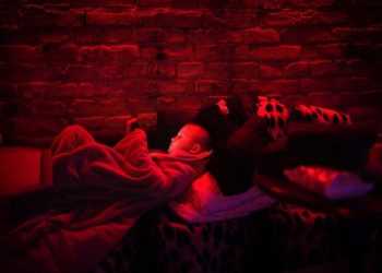 В киевском метро остановили движение поездов. Теперь оно работает только в режиме укрытия