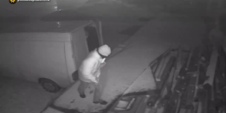 Un bărbat a fost reținut pentru mai multe furturi din Capitală. Riscă până la patru ani de pușcărie | VIDEO