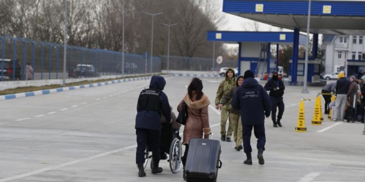 Situația la frontieră: În ultimele 12 ore, 5.000 de cetățeni ucraineni au intrat în Republica Moldova