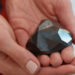 Uriașul diamant negru „Enigma”, despre care se crede că provine din spațiu, a fost vândut cu peste 4 milioane de dolari