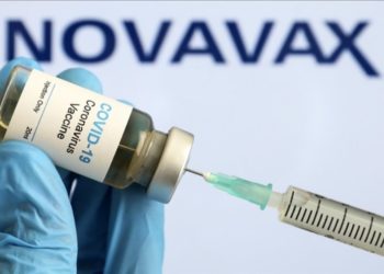 Coronavirus: Marea Britanie a autorizat vaccinul Novavax, al cincilea ser aprobat în această ţară