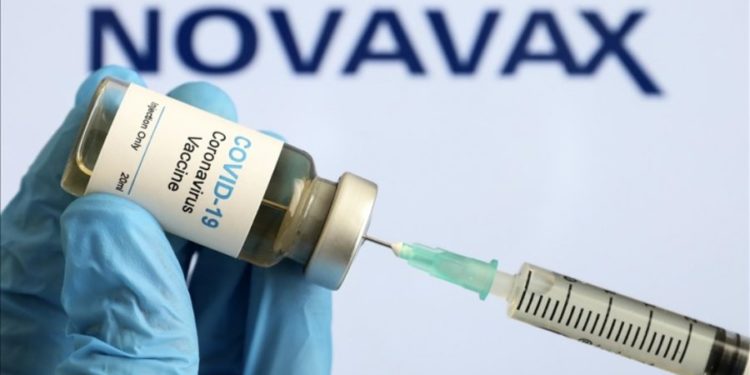 Coronavirus: Marea Britanie a autorizat vaccinul Novavax, al cincilea ser aprobat în această ţară