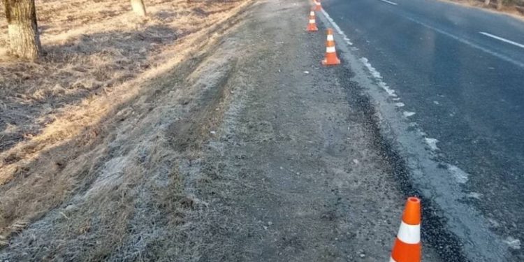 Poliția este în căutarea unui șofer și a automobilului, care ar fi lovit mortal un pieton