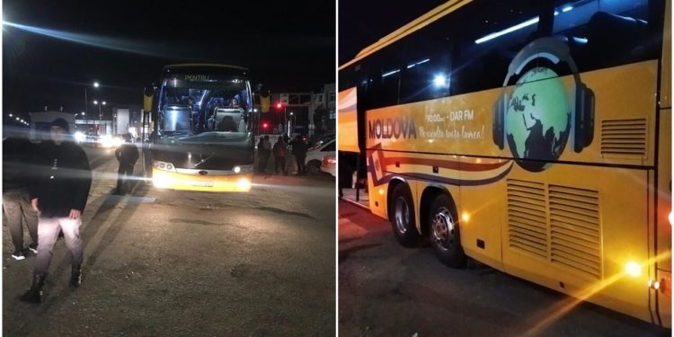 MAI pune la dispoziția persoanelor de la frontiera Palanca 12 autobuze cu o capacitate de 500 de locuri