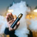 Ce fumează adolescenții moldoveni și de ce sunt periculoase țigările electronice de unică folosință