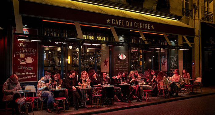 В Европе все больше стран отменяют меры против COVID-19