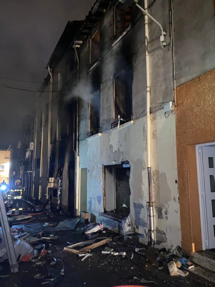 Cel puțin 7 oameni, printre care doi copii, au murit într-o explozie în sud-vestul Franței | FOTO