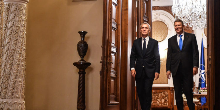 Secretarul general al NATO sosește vineri în România. Stoltenberg va vizita alături de Iohannis baza militară de la Mihail Kogălniceanu