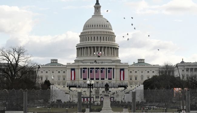 США вводят санкции против оборонной базы РФ, депутатов Госдумы и директора Сбербанка