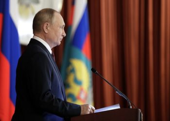 Франция призывает к продолжению диалога с Путиным