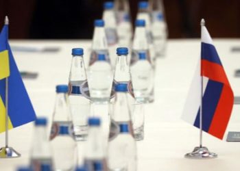 СМИ: Россия уже отказалась от первоначальных требований к Украине