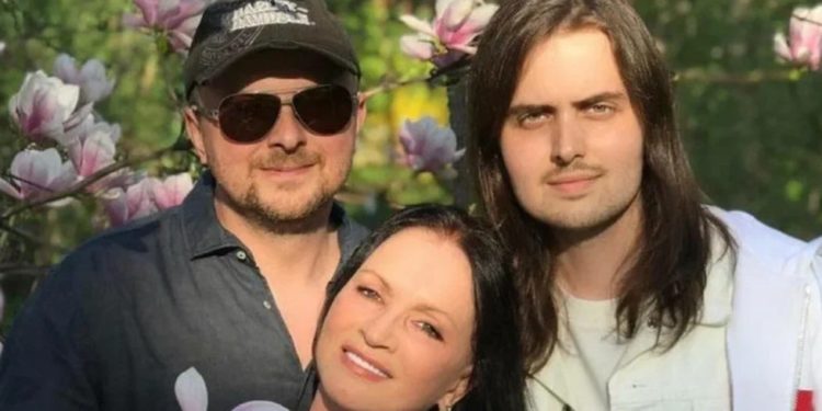 СМИ: Сын и внук Софии Ротару пытались на лодке сбежать из Украины в Молдову