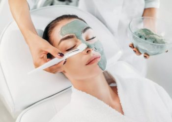 Врач порекомендовал отложить косметические процедуры после COVID-19