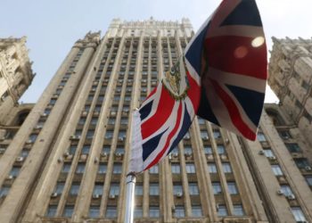 Великобритания ввела санкции против 386 российских депутатов